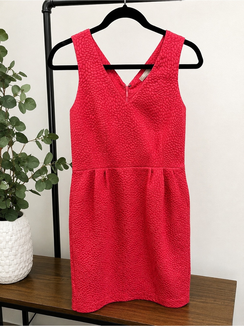 Banana Republic Spring 2013 Textured Shimmer Dress | Bright Pink | Size 8